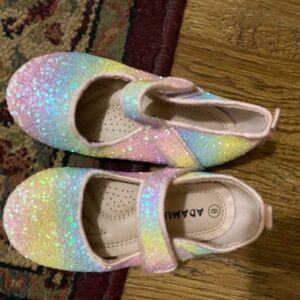 What little girl doesn’t like rainbow and sparkles